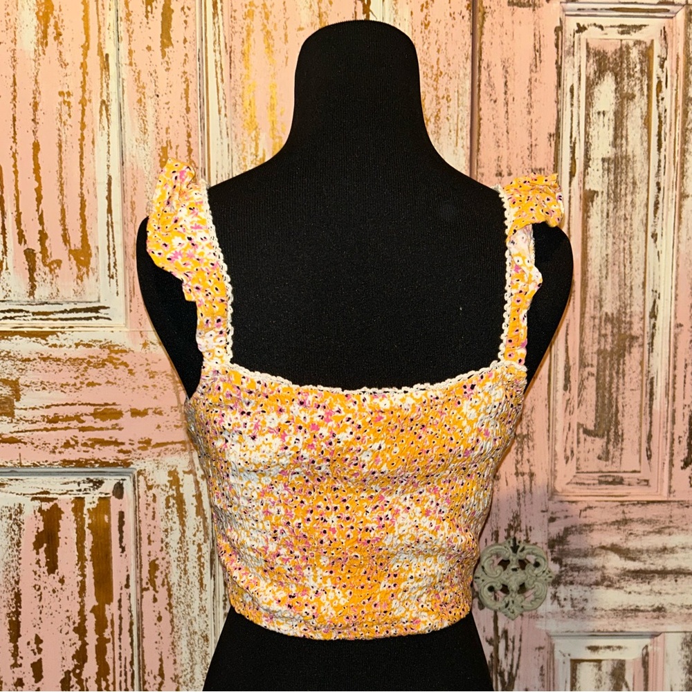 Yellow Floral Crop Top. NWT - Picture 6 of 10
